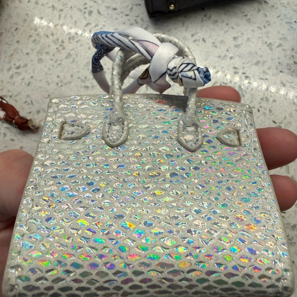 Bundle of 4, Designer Inspired Mini Tote Bags in Beautiful Metallic Colors - Picture 9 of 16